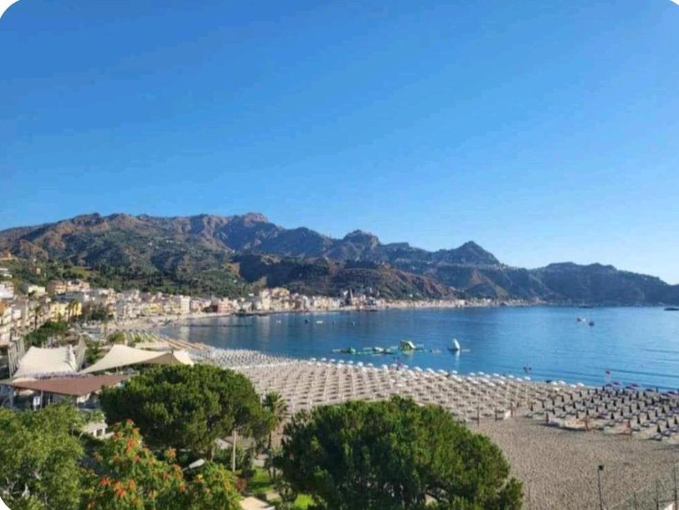 La Dimora Di Rosa Giardini Naxos Exterior foto